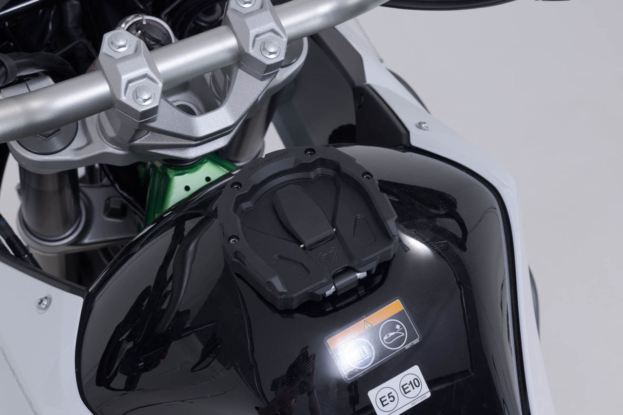 PRO tank ring Black. Kawasaki KLE500 / KLE500 SE (26-).