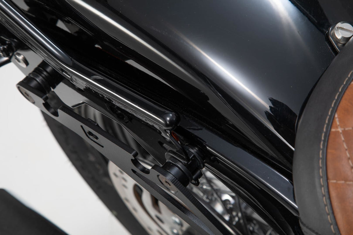 Adapter kit for SLH Side Carrier For Combination with HoldFast Docking Hardware Kit - SW - Motech UK