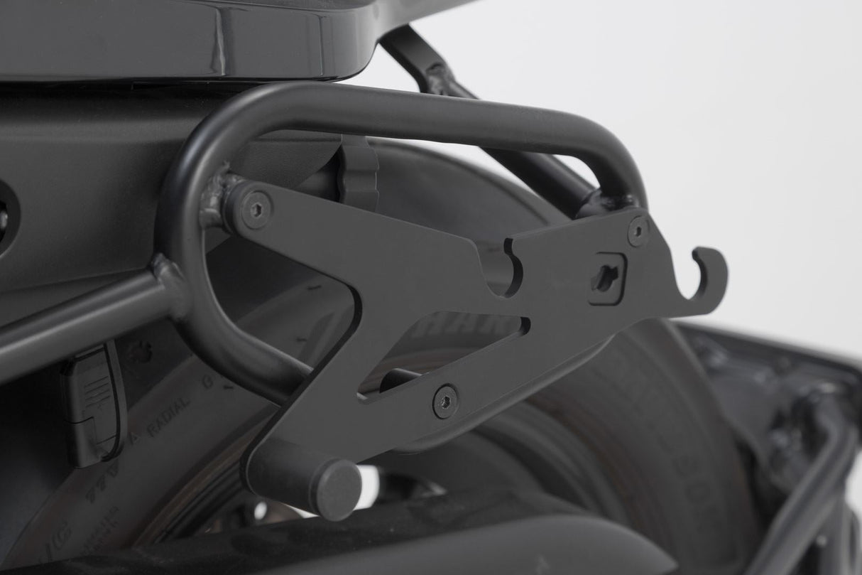 Adapter plate SLH for SLC For right side Universal Black - SW - Motech UK