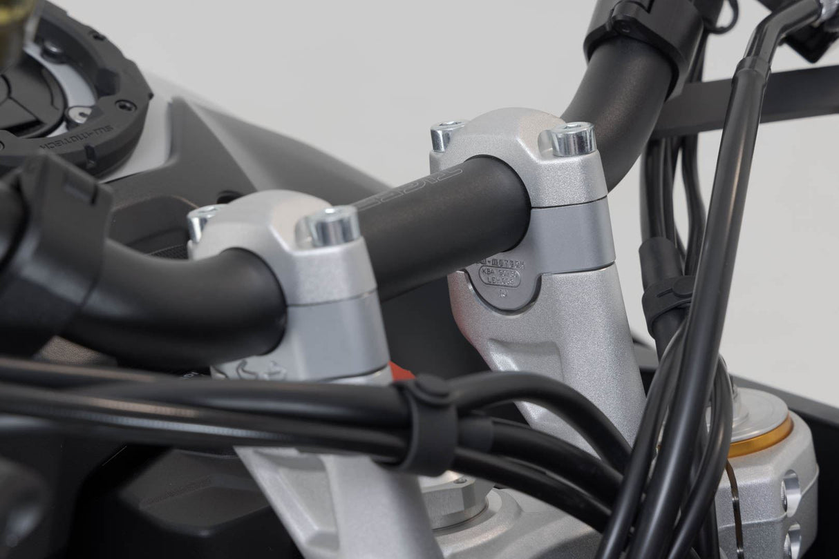 Bar riser H=20 mm. Silver. Triumph Tiger 900 GT/Rally Pro. - SW - Motech UK