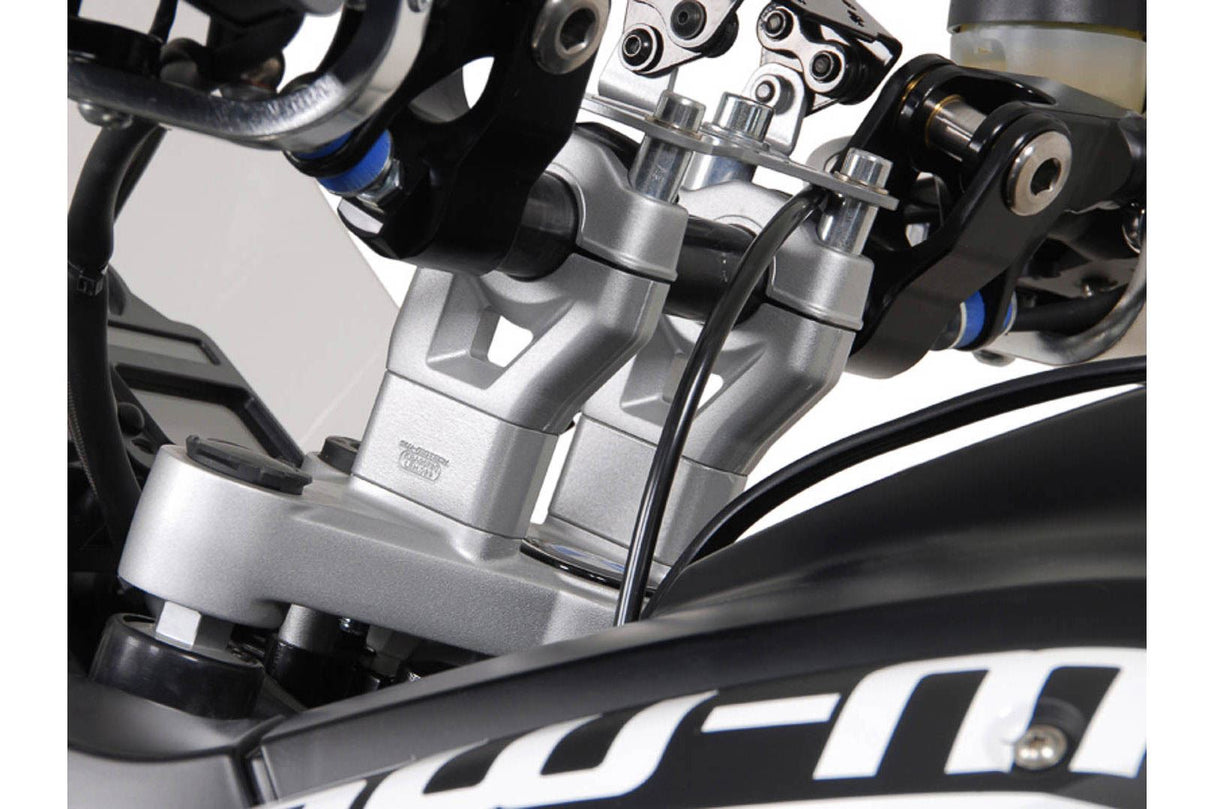 Bar riser H=30 mm BMW R1200GS/Adventure (08 - ). Silver - SW - Motech UK