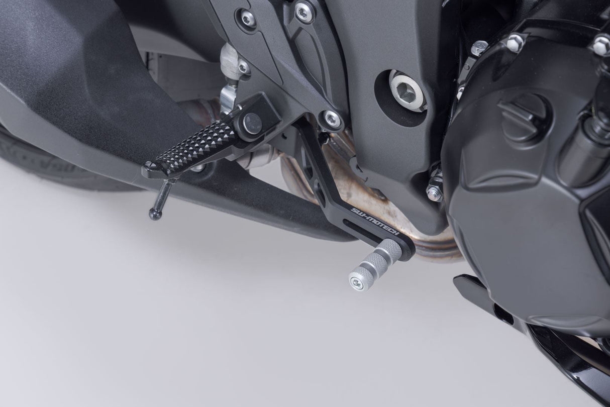 Brake pedal Kawasaki Z1100 / SE (25 - ). - SW - Motech UK
