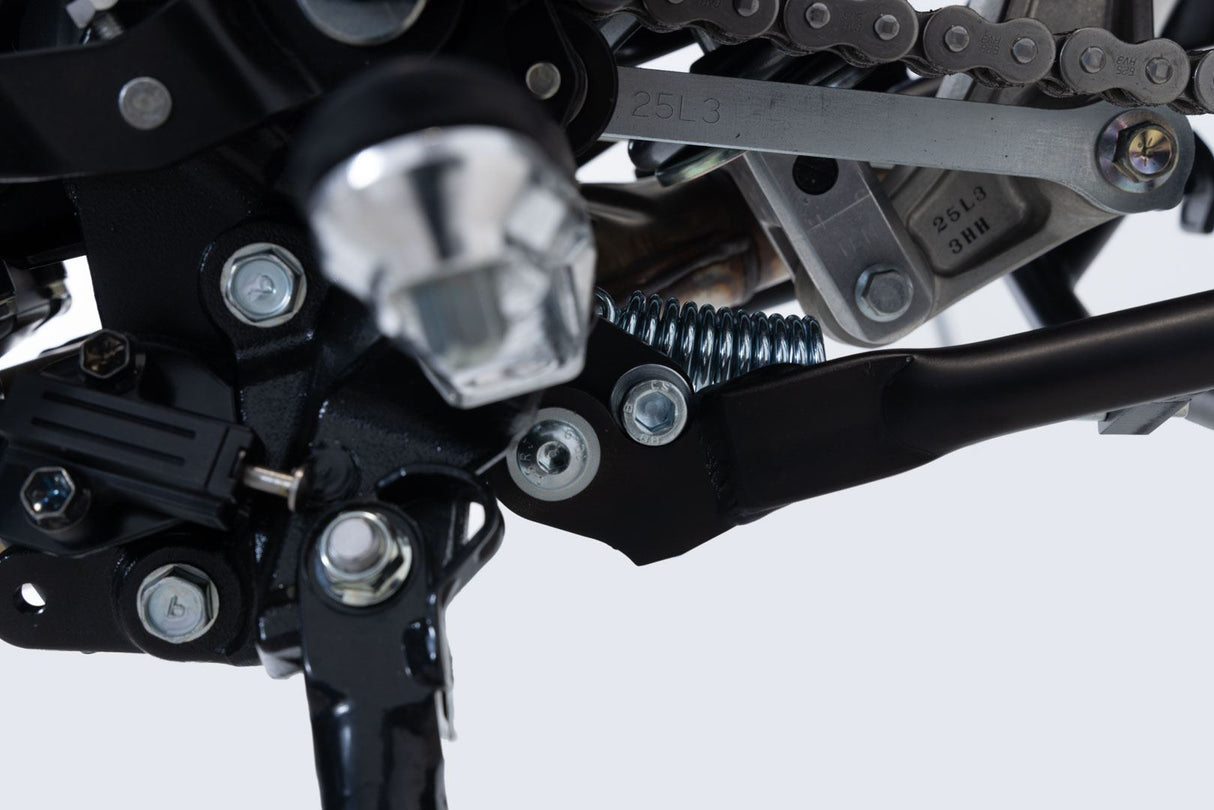 Centerstand Black. Suzuki V - Strom 800 (22 - ). - SW - Motech UK