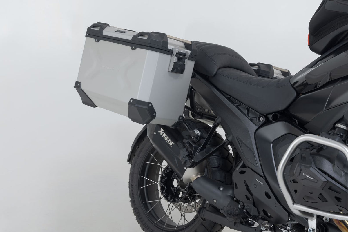 TRAX ADV aluminium case system + Akrapovic Silver. 45/45 l. BMW R 1300 GS (23-).