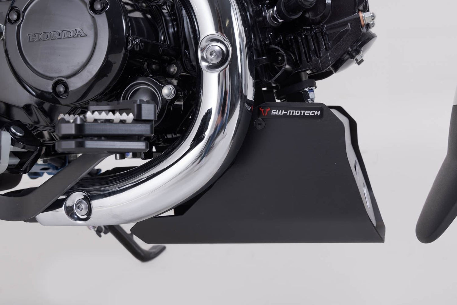Engine guard Black/Silver. Honda Dax 125 (22 - ). - SW - Motech UK