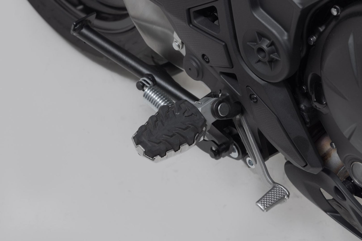 EVO footrest kit Kawasaki models - SW - Motech UK
