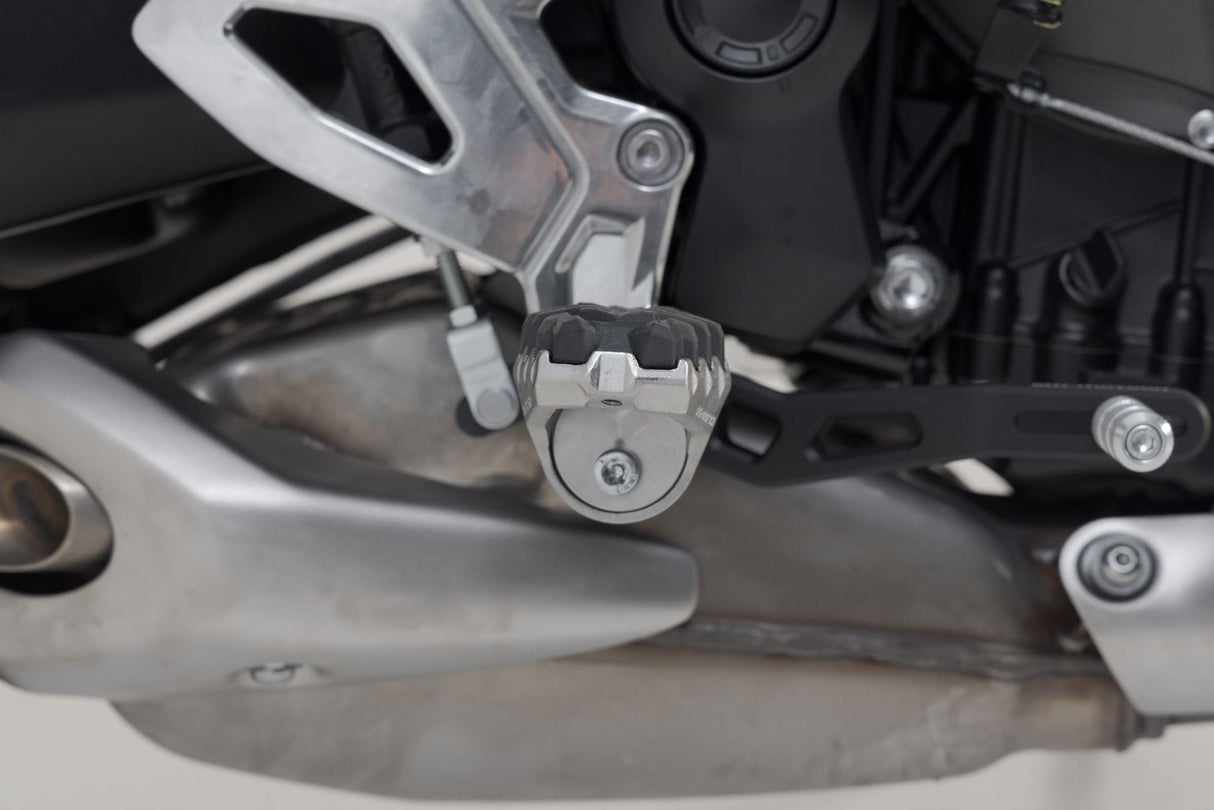 EVO footrest kit Triumph Tiger 660 (21 - ) - SW - Motech UK