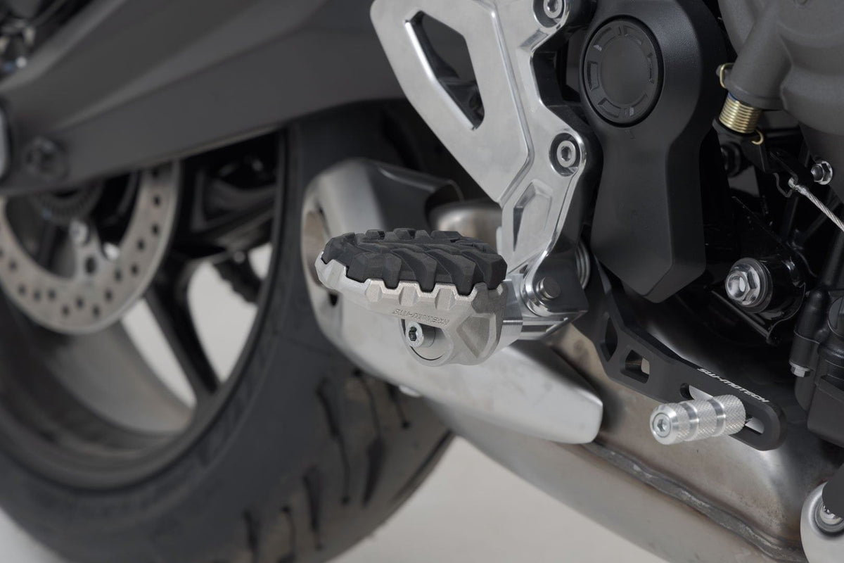 EVO footrest kit Triumph Tiger 660 (21-) - SW-Motech UK