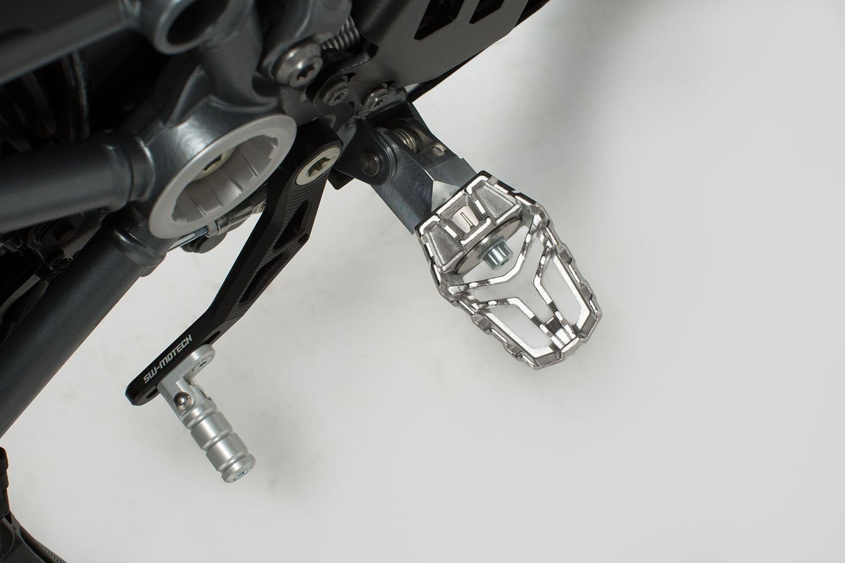 EVO footrest kit Various models Honda, Suzuki, KTM - SW - Motech UK