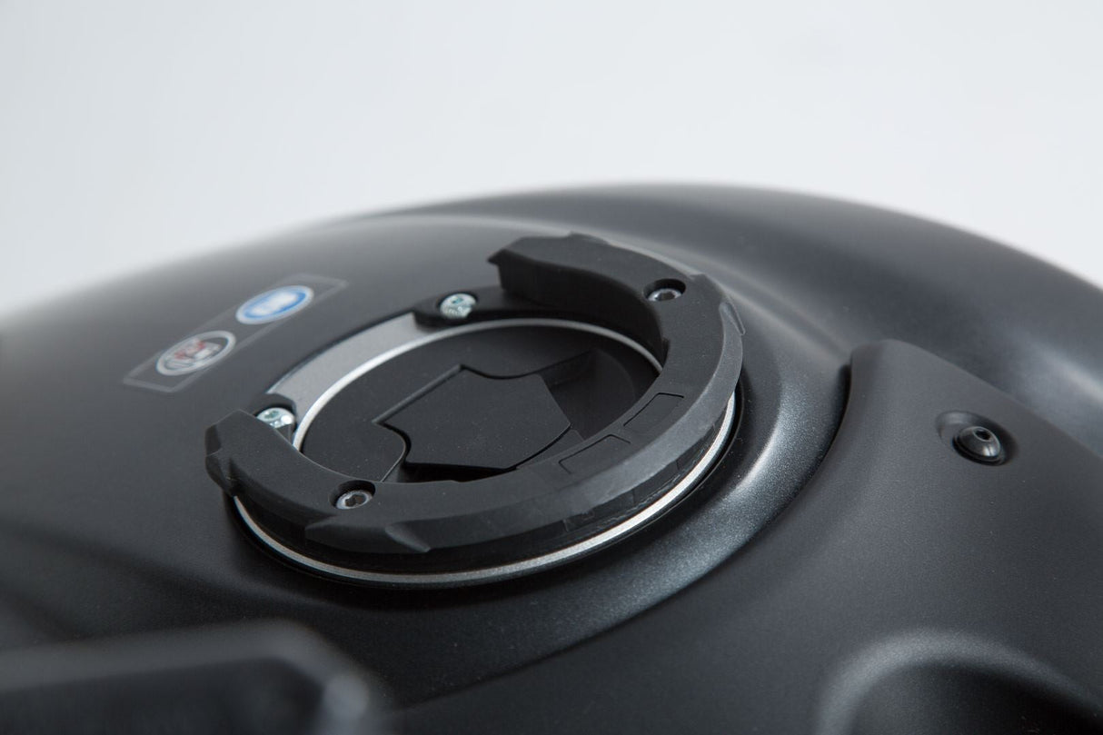 EVO Tank Ring Kawasaki II 5 screws - SW - Motech UK