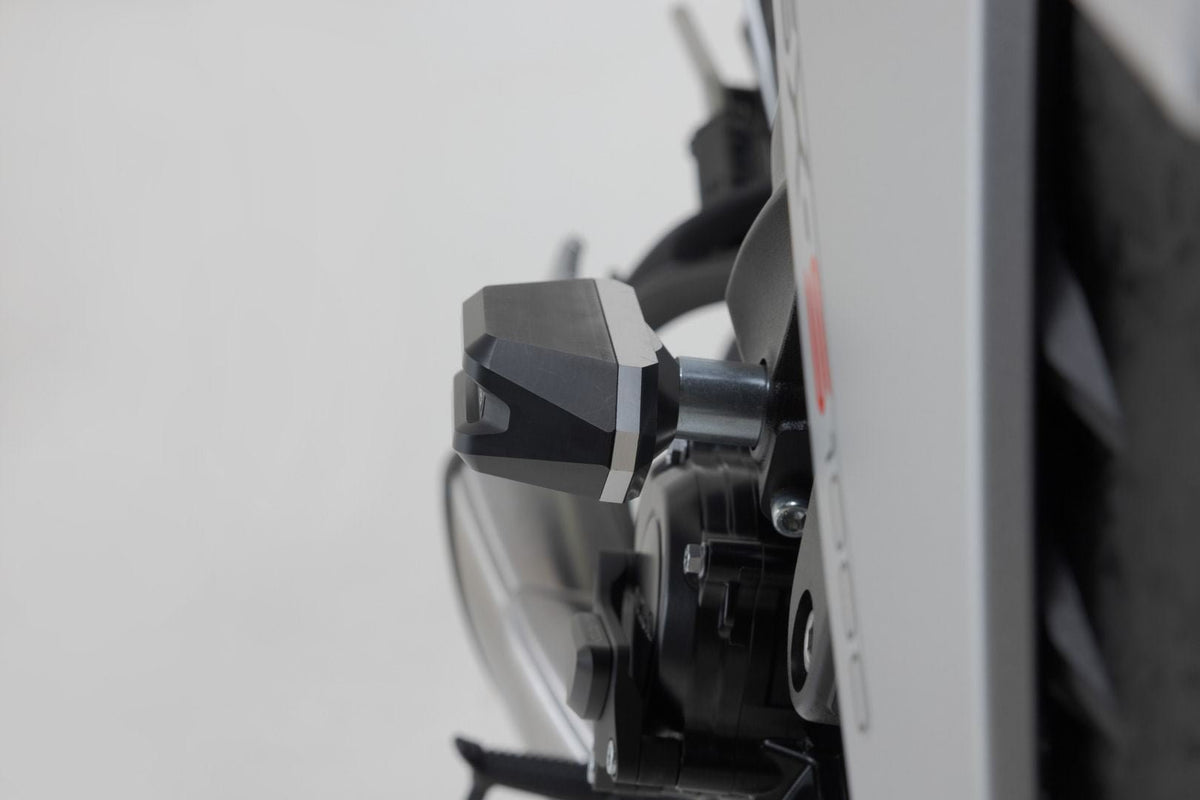 Frame Slider Kit Suzuki GSX-S 1000 (21-) Black - SW-Motech UK