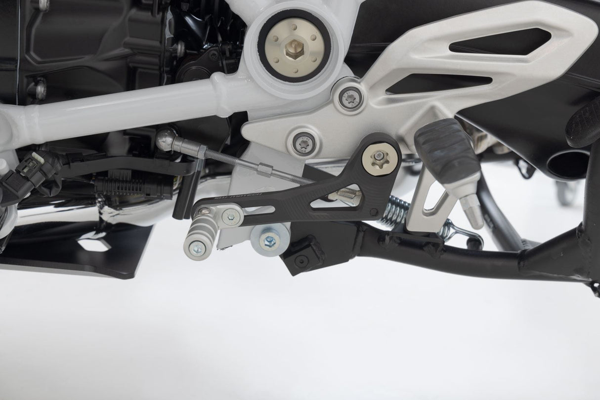 Gear lever BMW R 1200 R/RS (14 - 18), R 1250 R/RS (18 - ) - SW - Motech UK