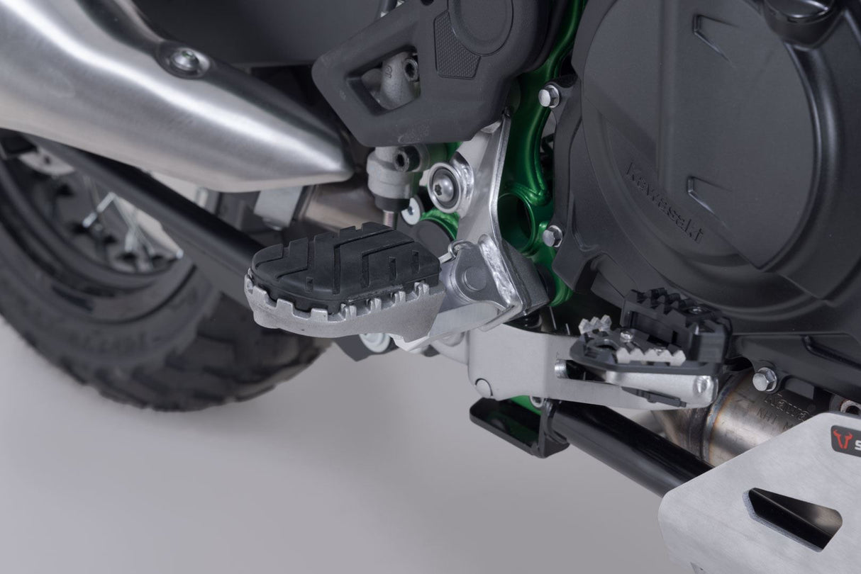 ION footrest kit Kawasaki KLE500 / KLE500 SE (26-). - SW-Motech UK