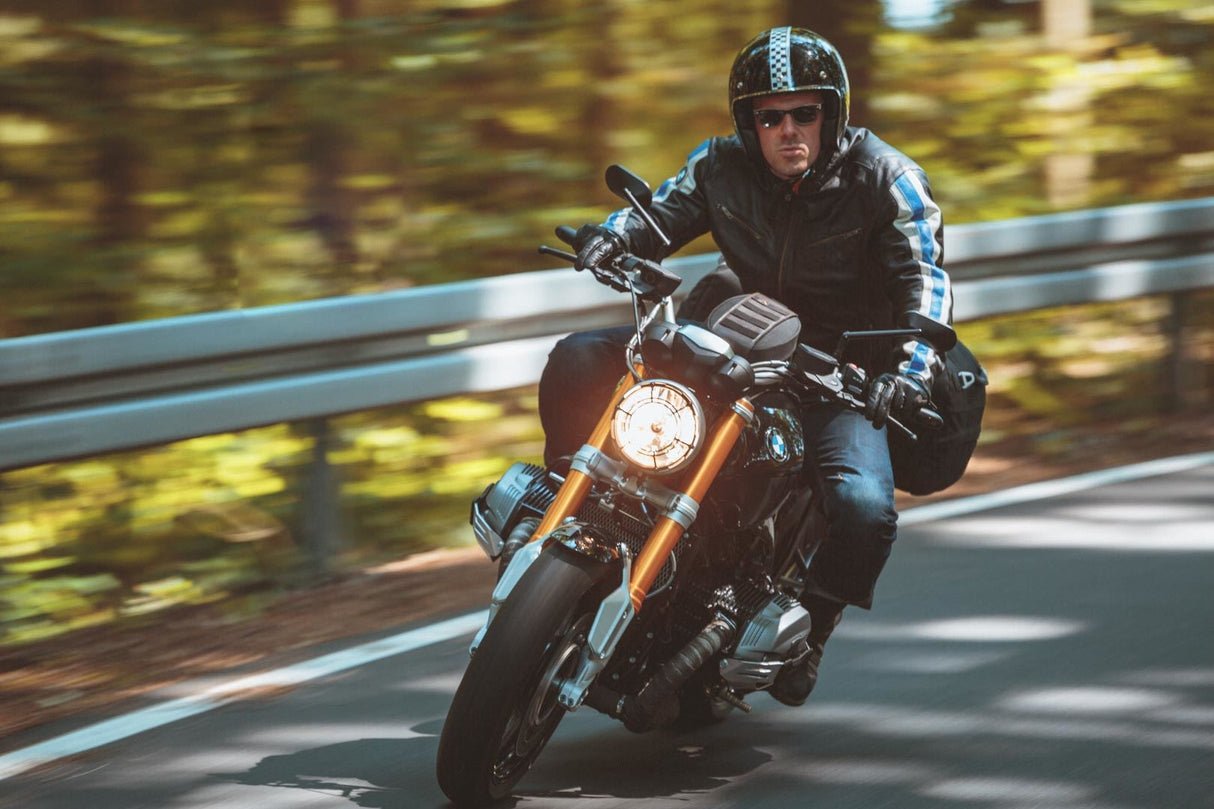 Legend Gear Strap Tank Bag LT2 55 litre Strap Fastening Splash - proof - SW - Motech UK