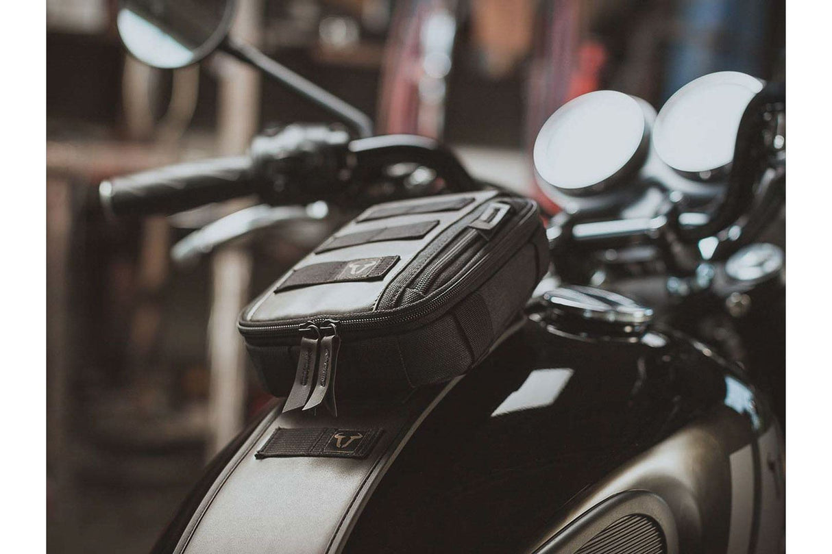 Legend Gear Tank Strap SLA BMW R nineT (14 - )/ GS/ Race/ Pure/Scrambler (16 - ) - SW - Motech UK