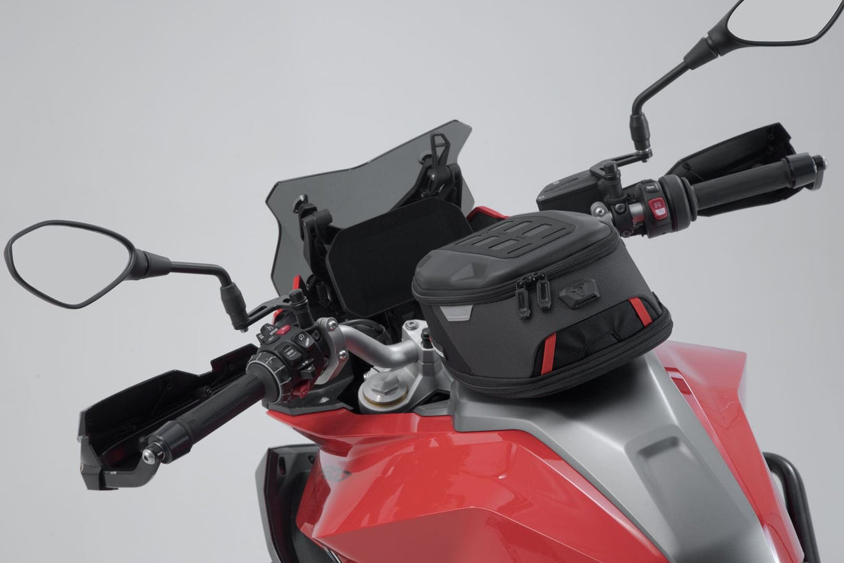 PRO Daypack Tank Bag 5 - 8 litre - SW - Motech UK