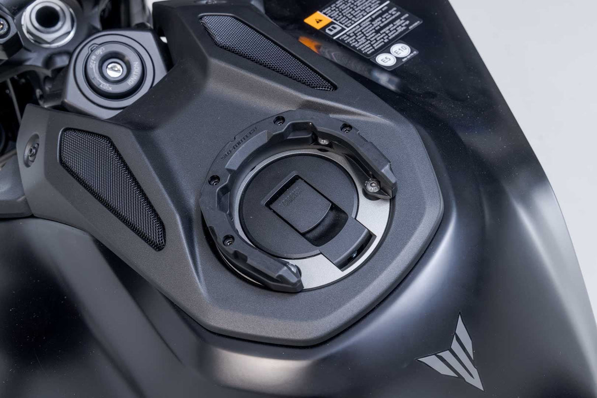 PRO tank ring Black. Yamaha MT - 09 (23 - ). - SW - Motech UK