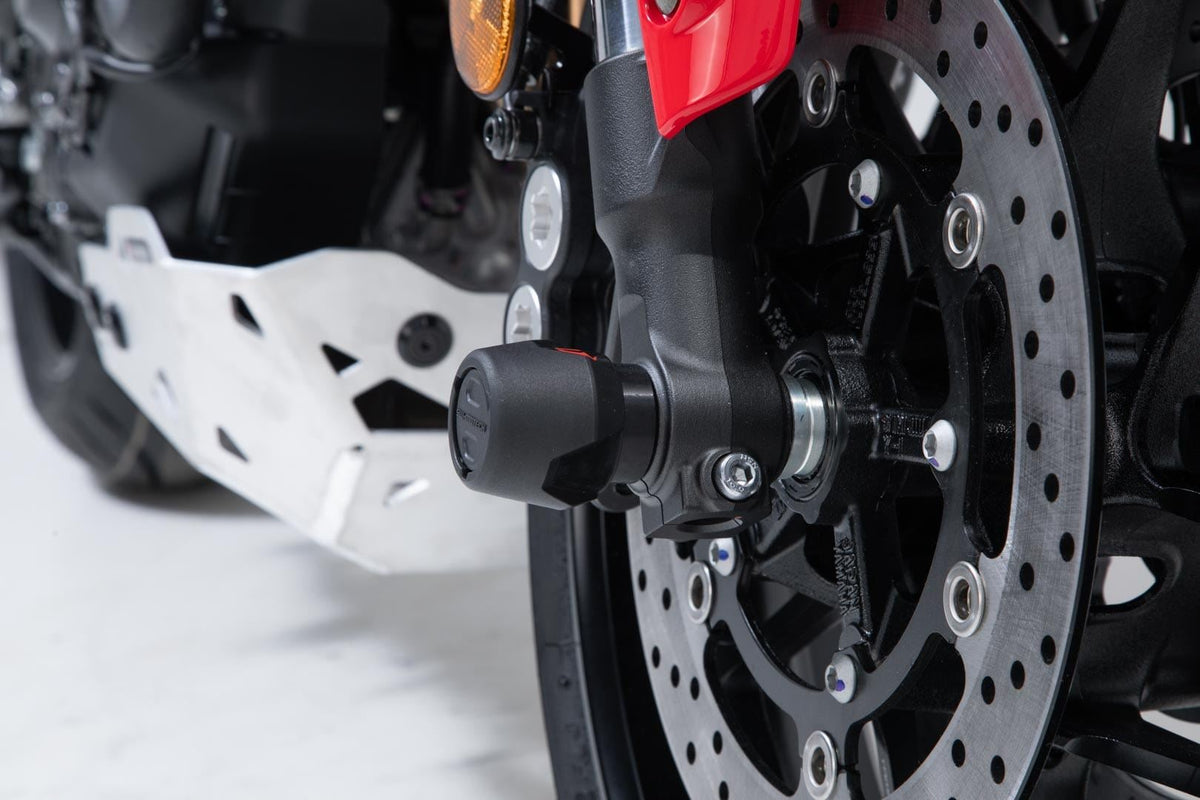 Slider Set for Front Axle Yamaha Tracer 9 (20-) Black - SW-Motech UK