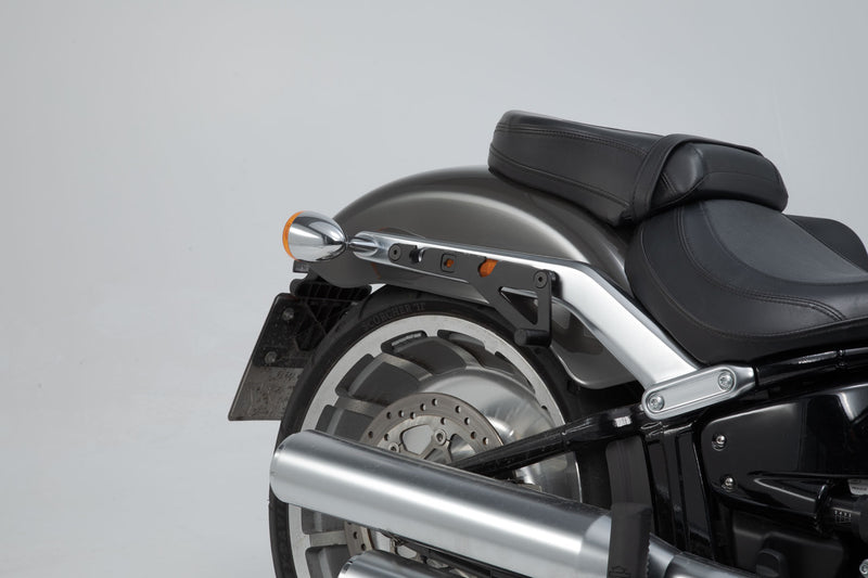 Legend Gear Side Bag System LH Harley-Davidson Softail Fat Boy (17-)