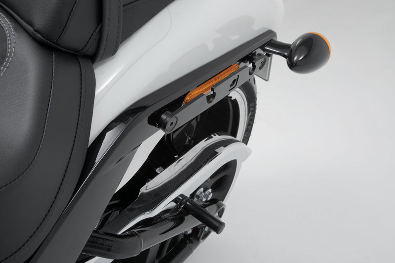 Legend Gear Side Bag System LH Harley-Davidson Softail Breakout (17-)