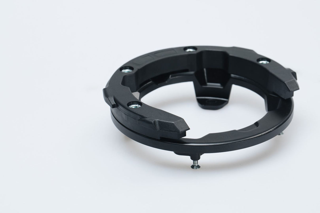 EVO tank ring Kawasaki Z650 (16-22), Ninja 650 (16-) Black