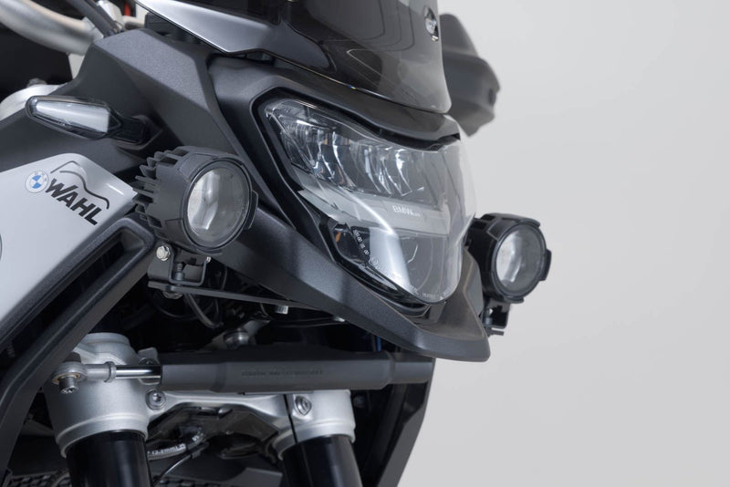 Light mount Black. BMW F 900 GS (23-).