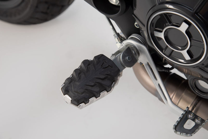 EVO footrest kit Ducati models