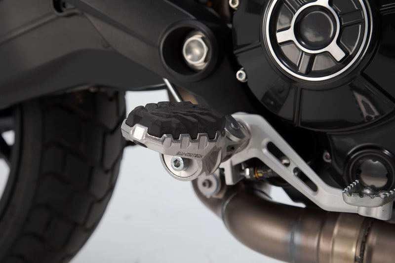 EVO footrest kit Ducati models