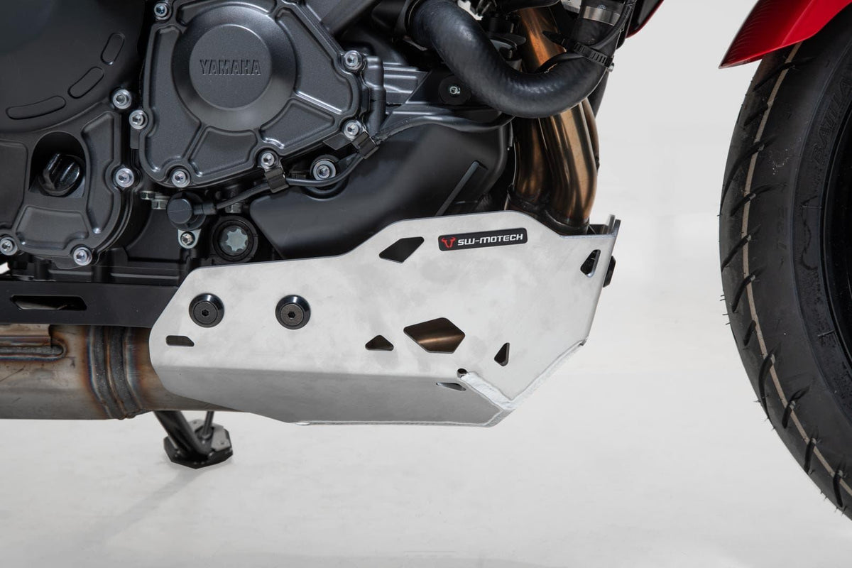 Engine guard Silver. Yamaha Tracer 9/GT (20-)/GT+ (22-).