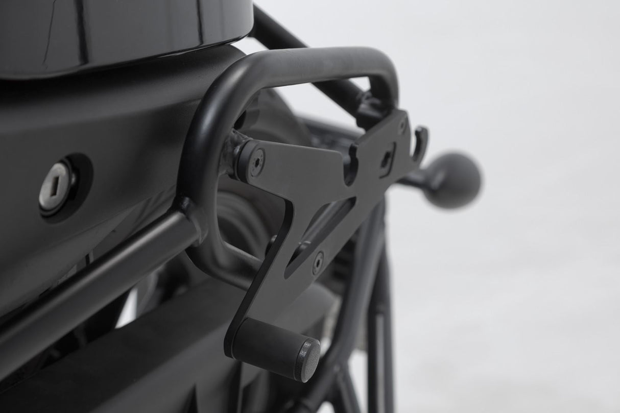 Adapter plate SLH for SLC For left side Universal Black - SW - Motech UK