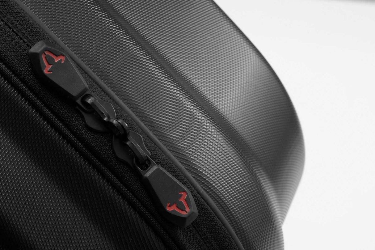 AERO ABS side case system 2x25 l. Moto Guzzi V85 TT / Strada (24 - ). - SW - Motech UK