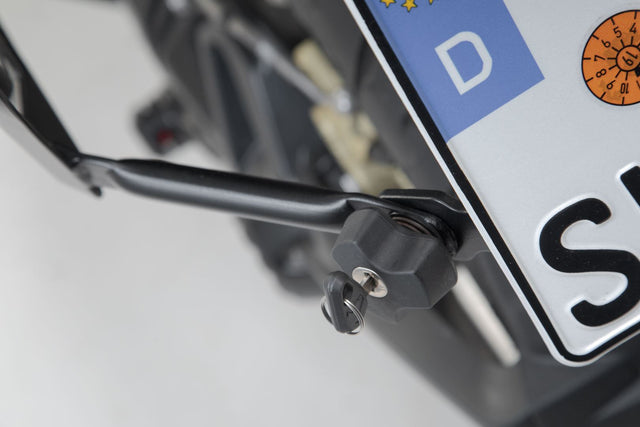 Anti - theft protection for PRO carrier QUICK - LOCK function. 2 matching locks, 2 keys. - SW - Motech UK