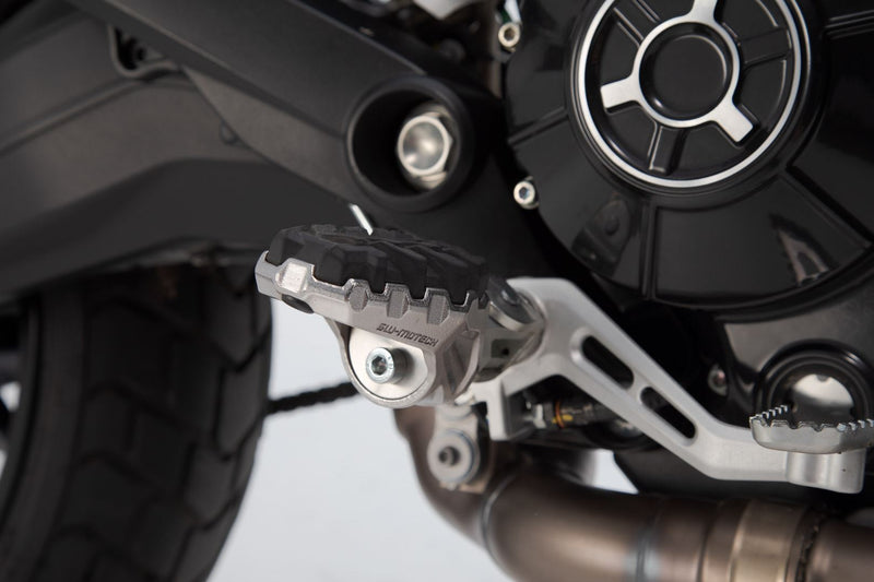 EVO footrest kit Ducati models