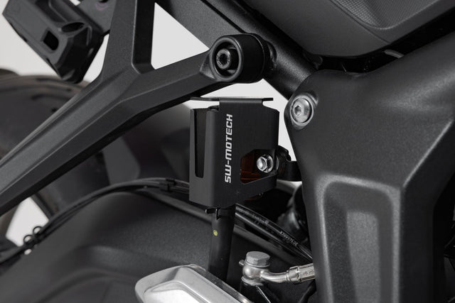 Brake Fluid Reservoir Guard Triumph Trident 660 (21 - ) Black - SW - Motech UK