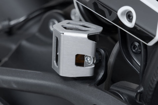 Brake reservoir guard BMW GS/GT, Ducati, KTM 790 models. Silver - SW - Motech UK