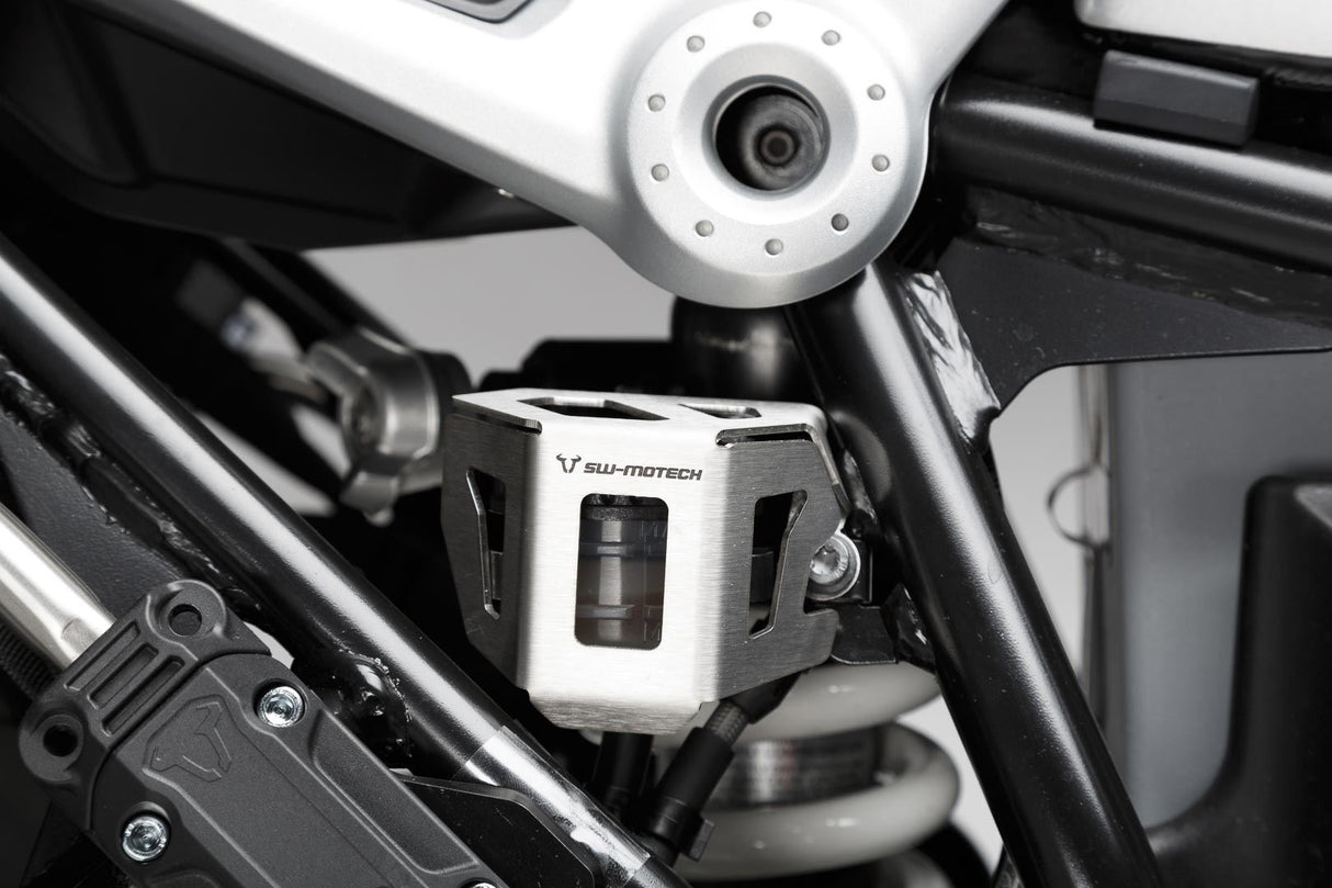 Brake reservoir guard BMW R nineT models (14 - ). Silver - SW - Motech UK