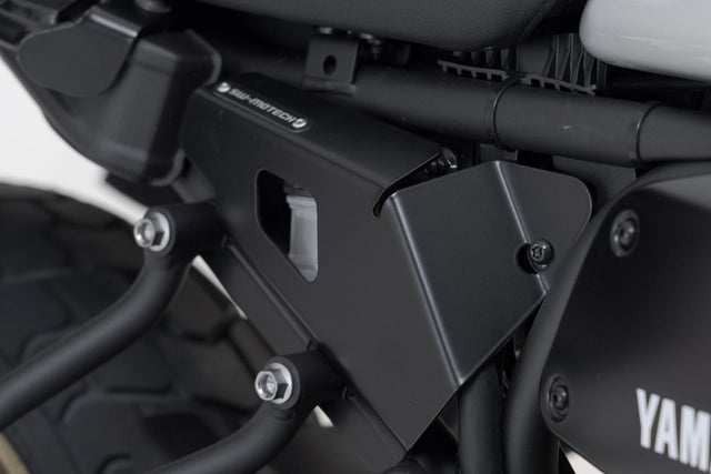 Brake reservoir guard Yamaha XSR700 (15 - ) Left and right side. Black - SW - Motech UK