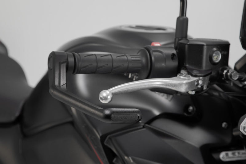 Lever guards Black. Kawasaki models Yamaha MT-09 (23-).