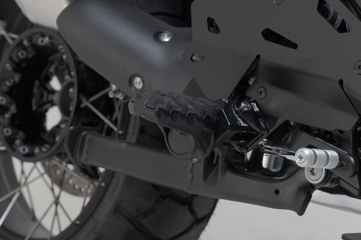 EVO footrest kit Black. BMW R 1300 GS Adventure (24 - ). - SW - Motech UK