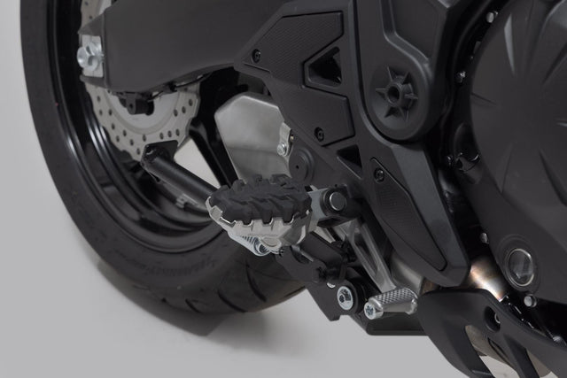 EVO footrest kit Kawasaki models - SW - Motech UK