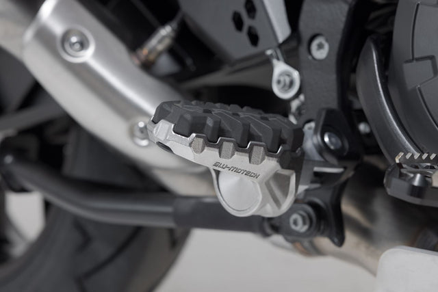 EVO footrest kit KTM 1290 / 1390 Super Adventure (21 - ). - SW - Motech UK