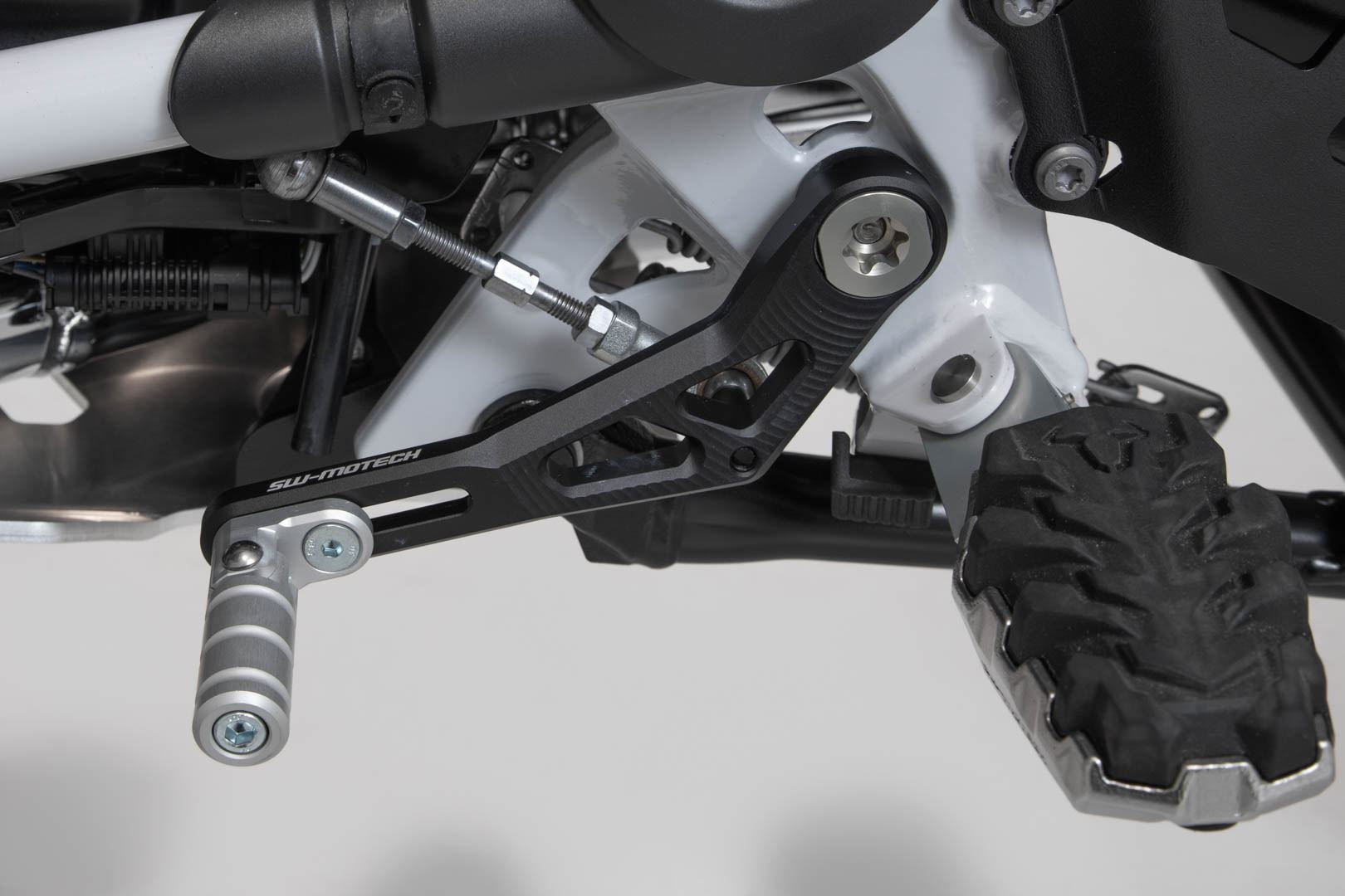 Gear lever BMW R 1200 GS (12-18), R 1250 GS (18-) – SW-Motech UK