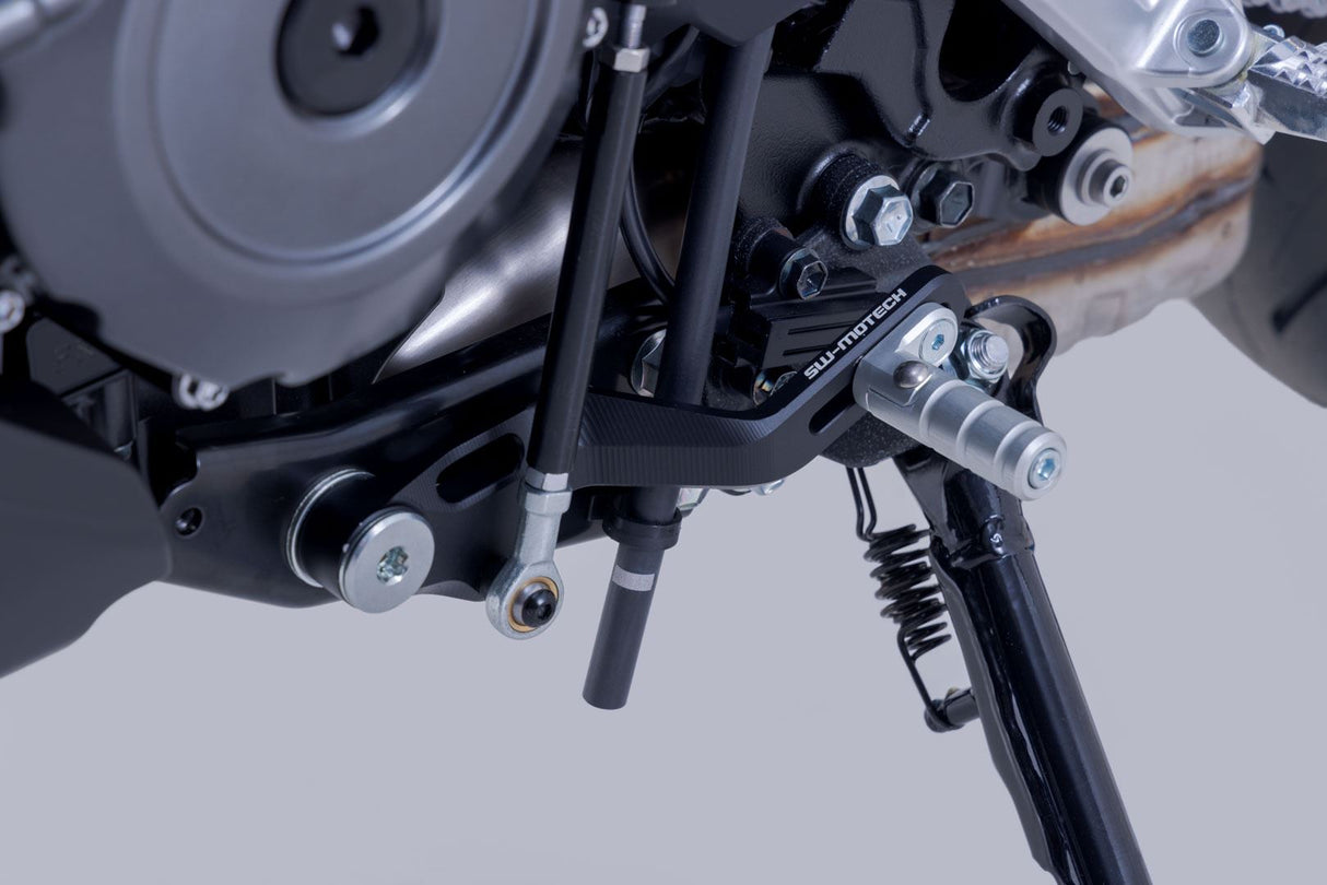 Gear lever Suzuki GSX - 8S / GSX - 8R (22 - ). - SW - Motech UK