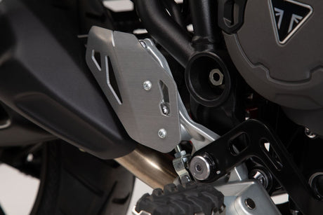 Heel guard right Triumph Tiger 900/GT/Rally/Pro (19 - 23) Silver - SW - Motech UK