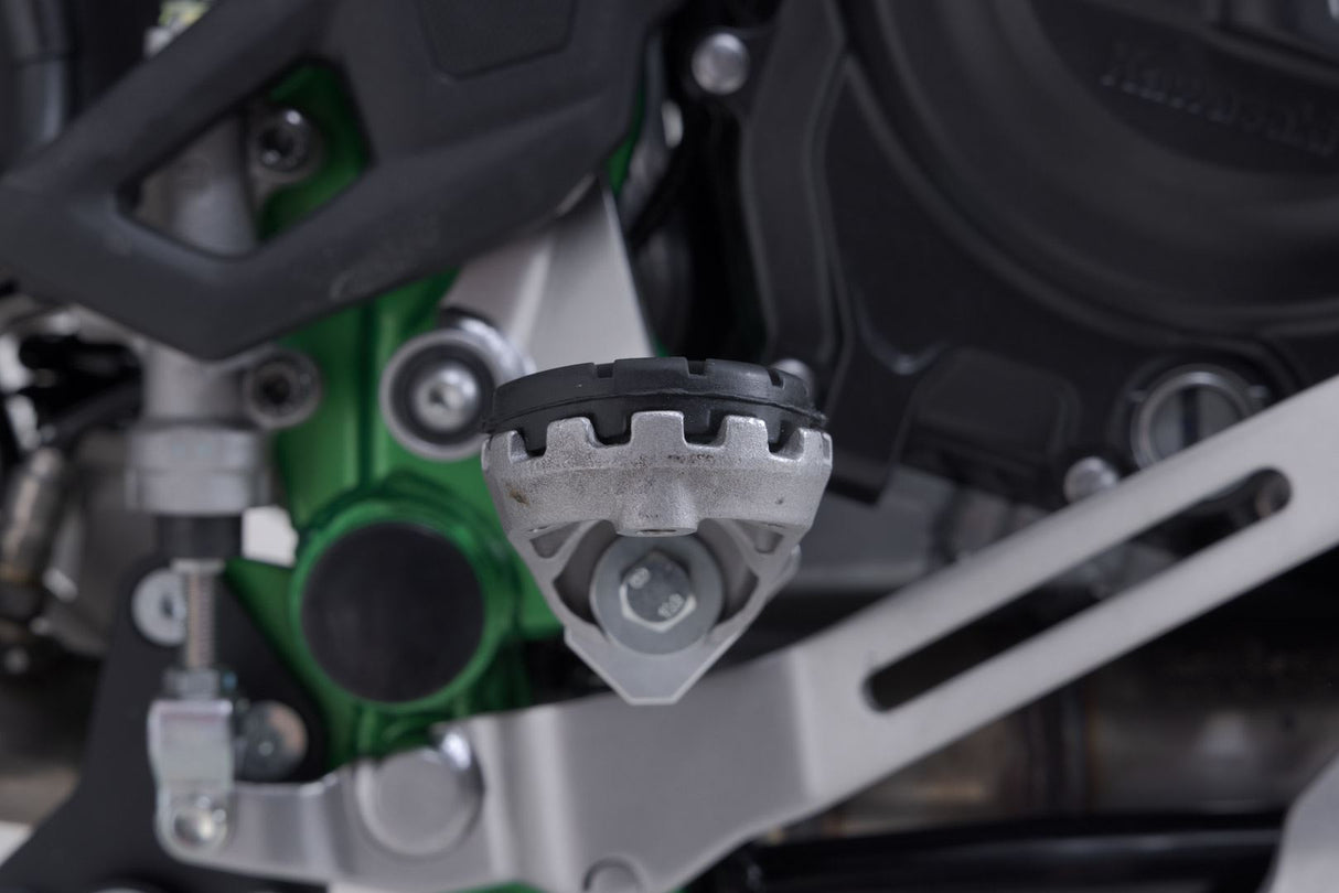 ION footrest kit Kawasaki KLE500 / KLE500 SE (26-). - SW-Motech UK