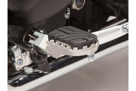 ION footrest kit Triumph Bonneville/T100 (04 - 16), Scrambler (05 - ) - SW - Motech UK
