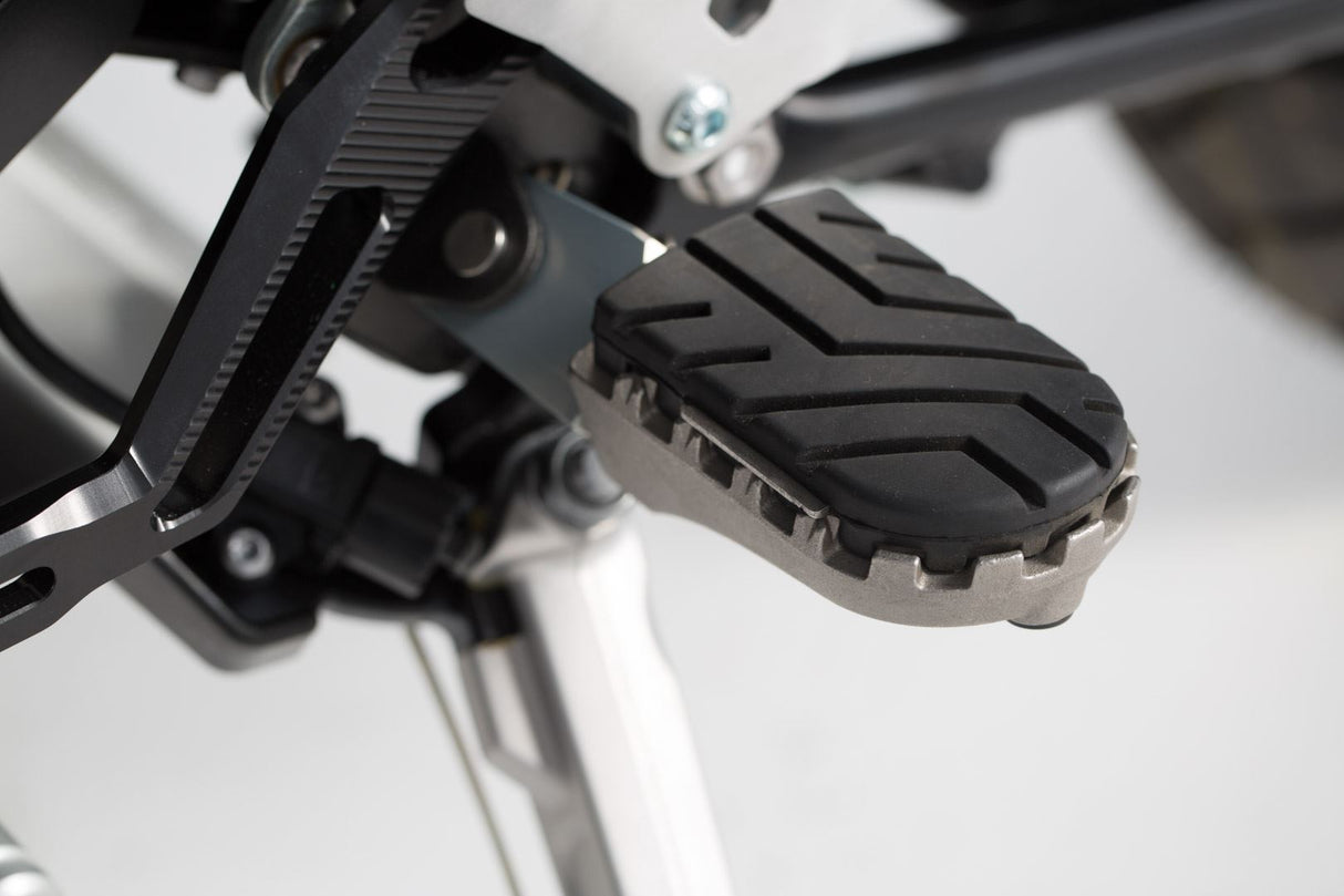 ION footrest kit Triumph Tiger 800/ 900/ 1200, Scrambler 1200 - SW - Motech UK