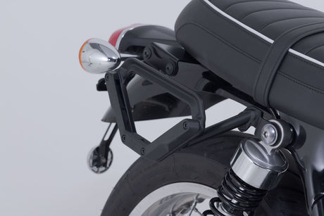 Legend Gear Side Bag system V - LOC 16/16 l. Triumph Bonnev. T100 (16 - )/ T120 (15 - ). - SW - Motech UK