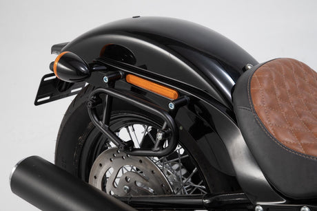 SLC Side Carrier Right Harley - Davidson Softail Str Bob (17 - ),Standard (20 - ) - SW - Motech UK