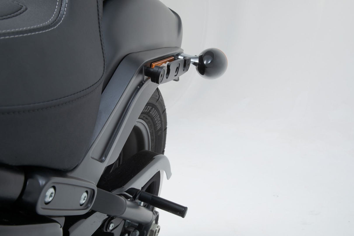 SLH Side Carrier Left Harley - Davidson Softail Fat Bob / S (17 - ) - SW - Motech UK